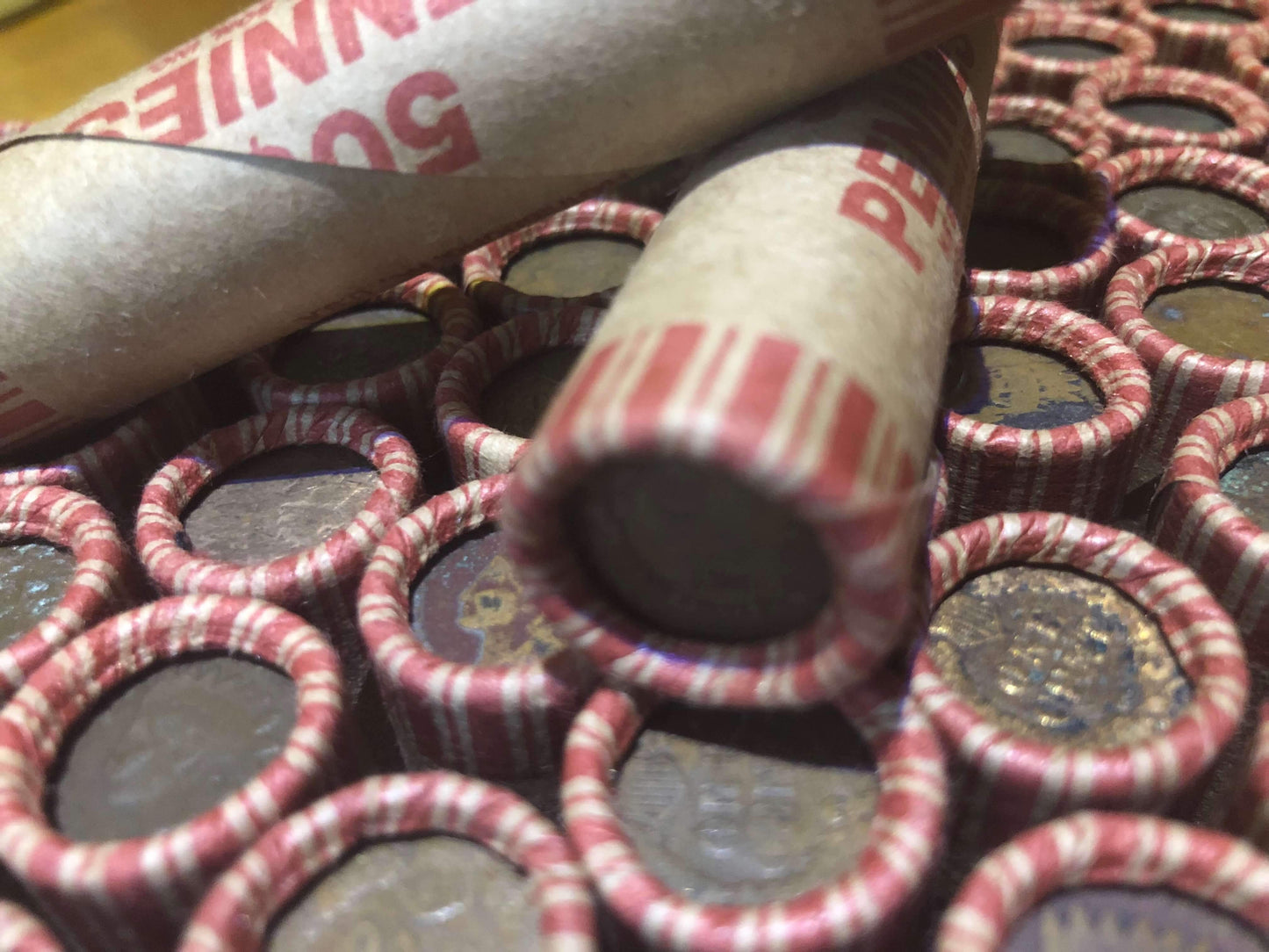 TIGHTLY CRIMPED ROLLS OF OLD UNITED STATES WHEAT & INDIAN HEAD CENTS