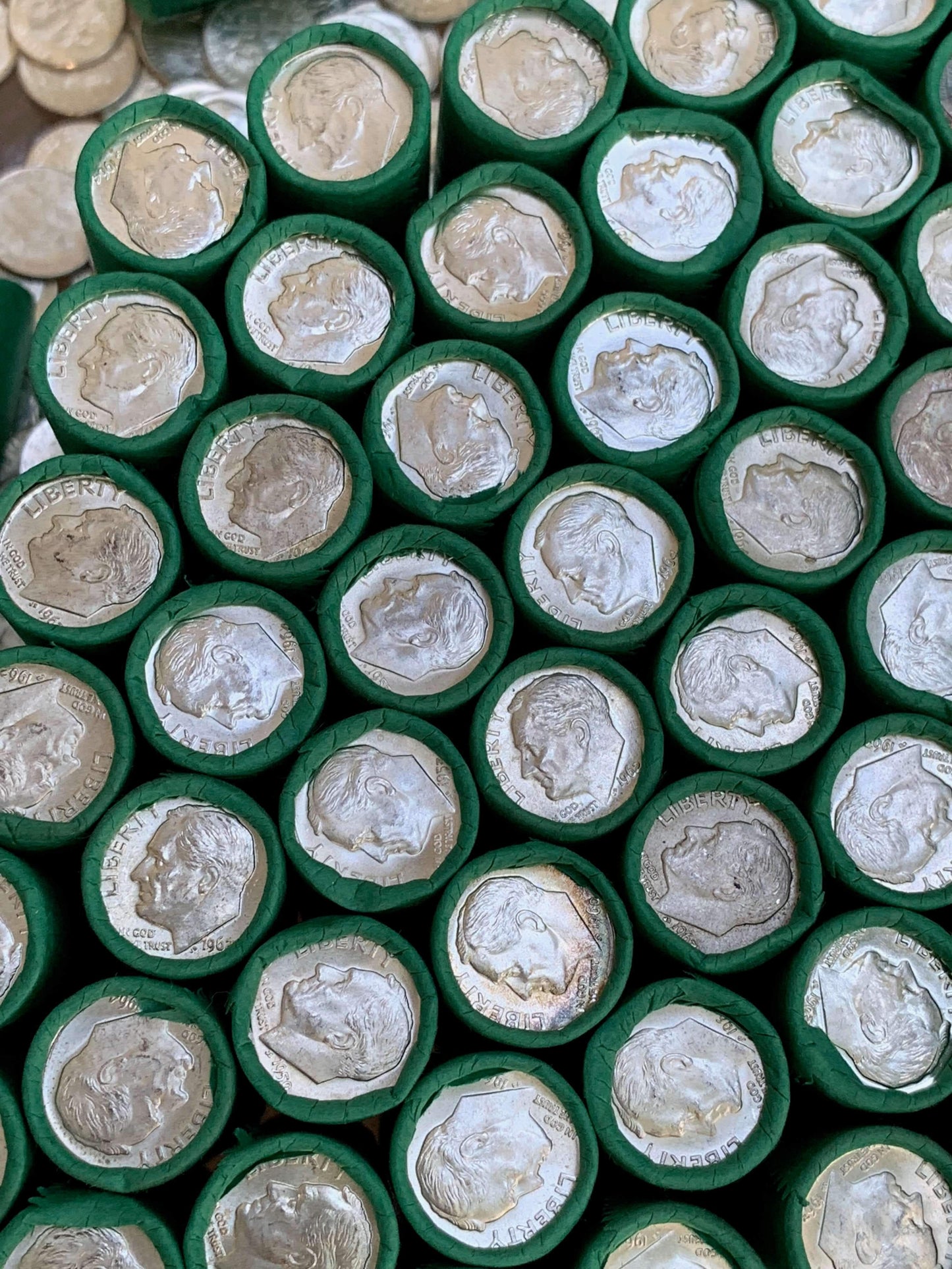 VINTAGE GREEN BANK ROLL WITH A BU SILVER DIME SHOWING