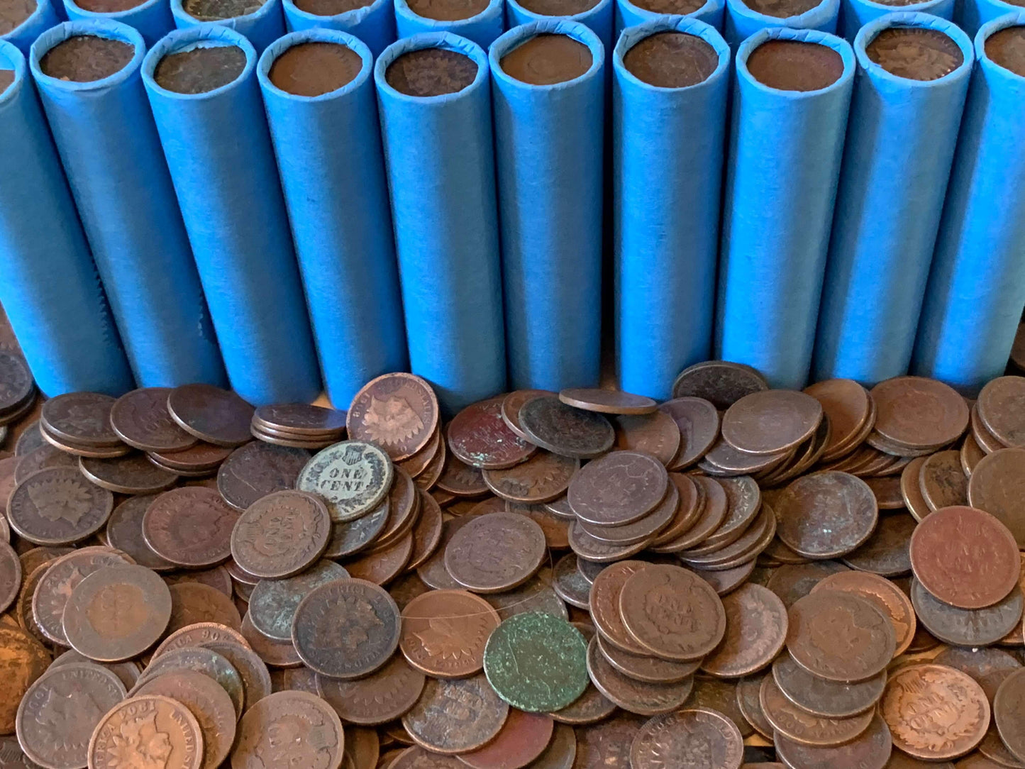 VINTAGE BLUE BANK ROLL WITH INDIAN HEAD CENTS SHOWING