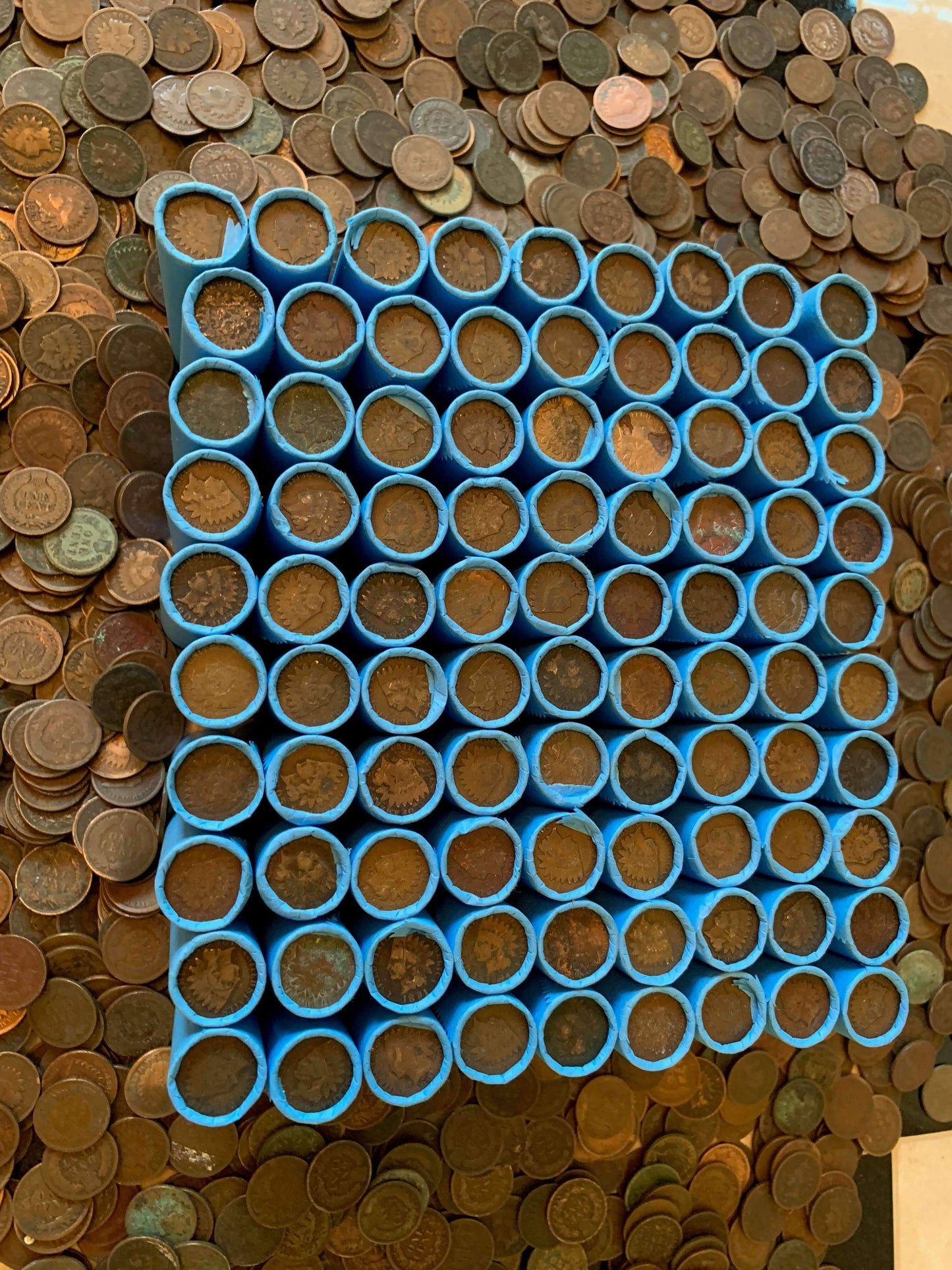 VINTAGE BLUE BANK ROLL WITH INDIAN HEAD CENTS SHOWING