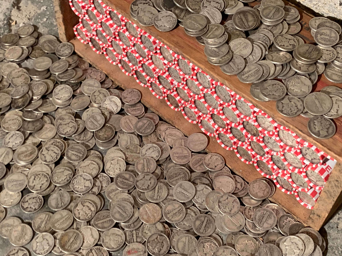 VINTAGE RED & WHITE BANK ROLL WITH A SILVER DIME SHOWING