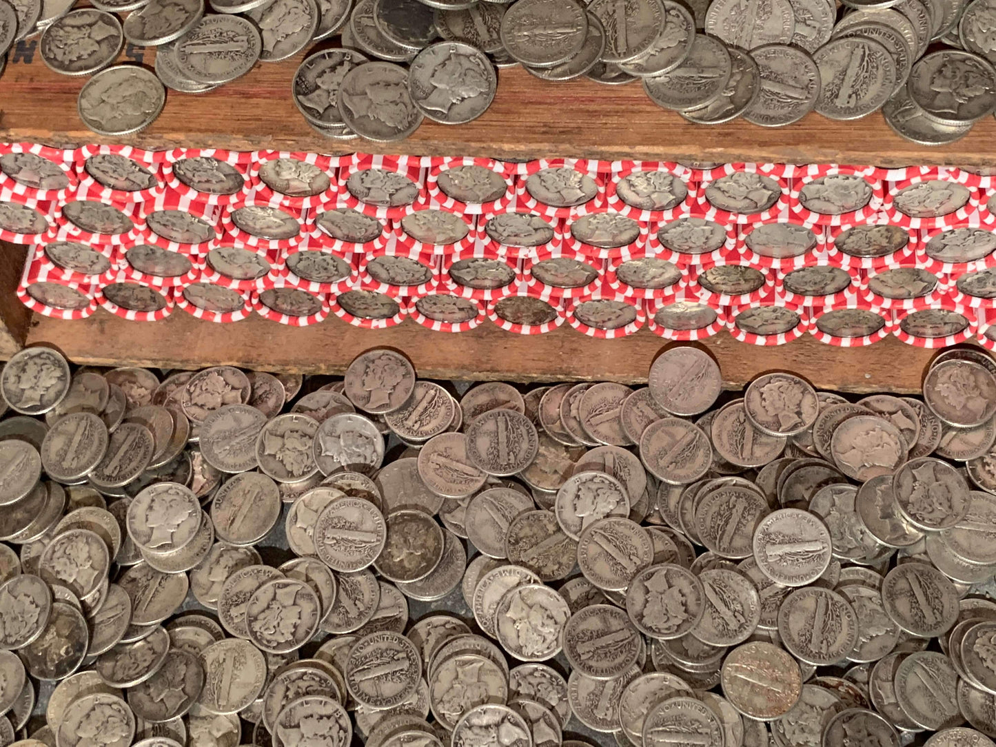 VINTAGE RED & WHITE BANK ROLL WITH A SILVER DIME SHOWING